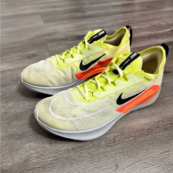 Nike Zoom Fly 4 Barely Volt - Picture 9 of 15